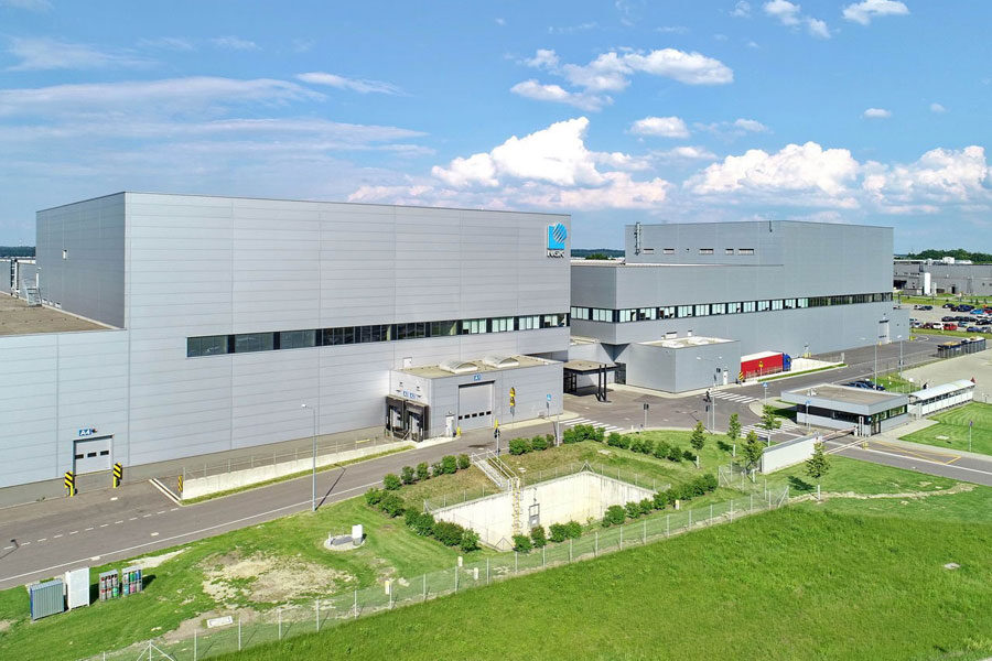 Montaż instalacji elektrycznych oraz AKPiA